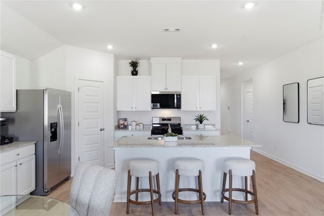 3050 Laredo Lane, Centerton, AR 72736