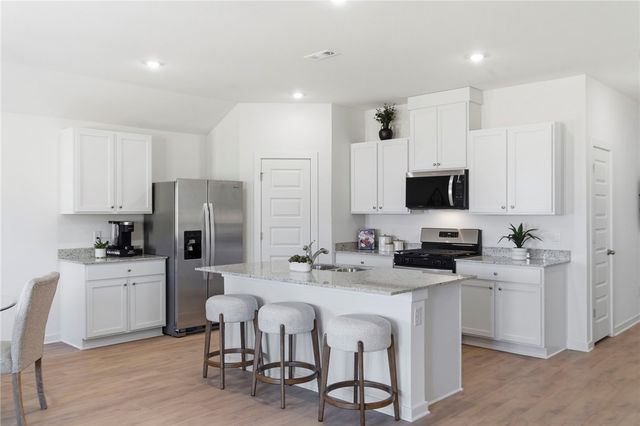 3050 Laredo Lane, Centerton, AR 72736