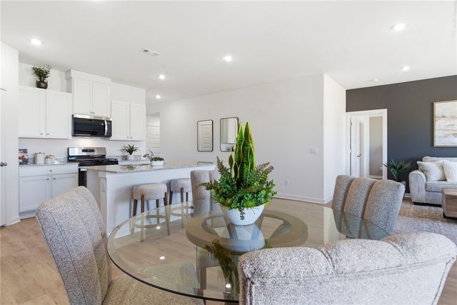 3050 Laredo Lane, Centerton, AR 72736