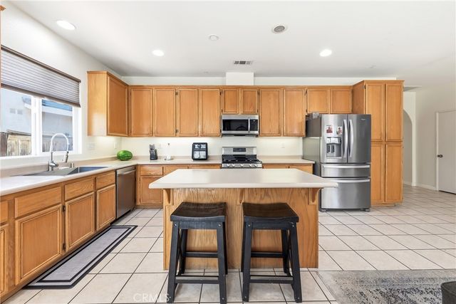 32077 Poppy Way, Lake Elsinore, CA 92532