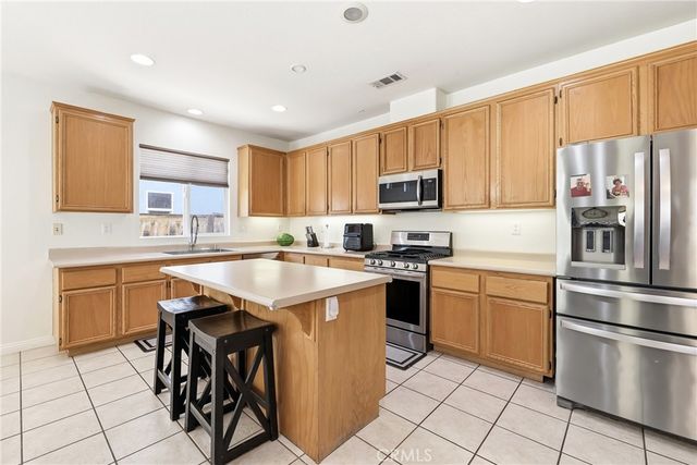 32077 Poppy Way, Lake Elsinore, CA 92532