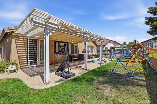 32077 Poppy Way, Lake Elsinore, CA 92532