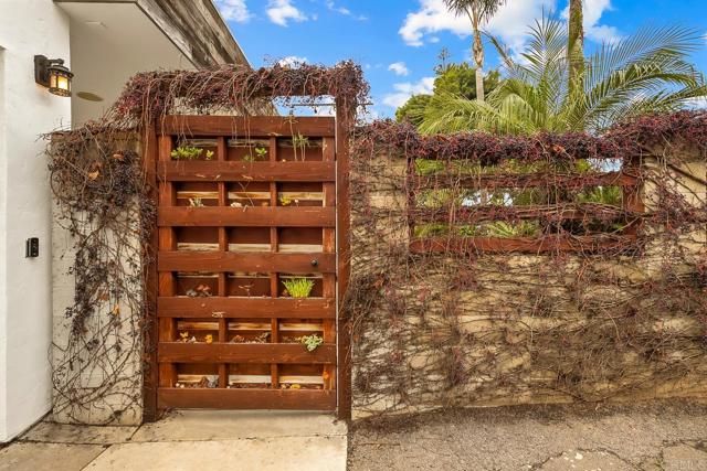 2955 Valley Street, Carlsbad, CA 92008