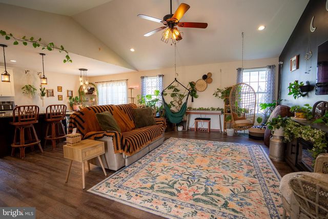 625 JENSEN WAY, Martinsburg, WV 25401