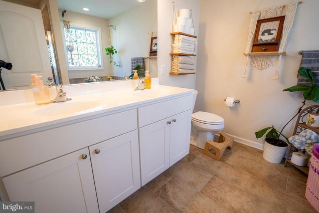 625 JENSEN WAY, Martinsburg, WV 25401