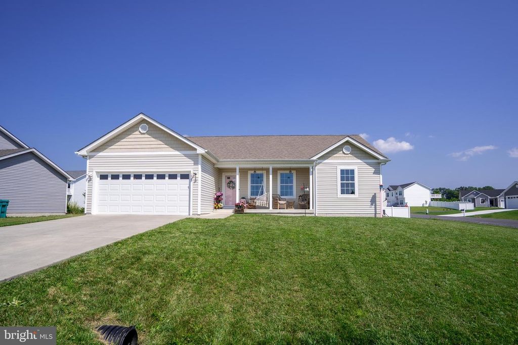 625 JENSEN WAY, Martinsburg, WV 25401