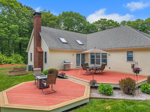 65 Newent Road, Lisbon, CT 06351
