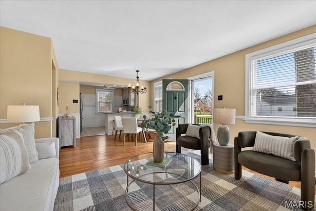 741 Club Lane, Kirkwood, MO 63122