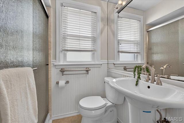 741 Club Lane, Kirkwood, MO 63122