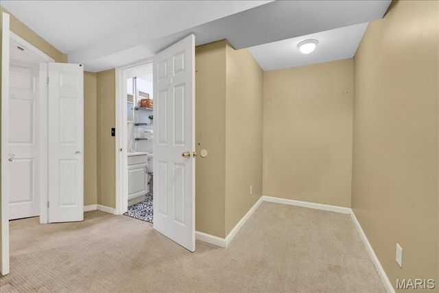 741 Club Lane, Kirkwood, MO 63122