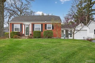 741 Club Lane, Kirkwood, MO 63122