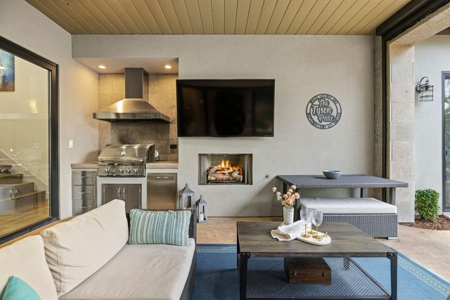 6040 Aldea Dr, El Dorado Hills, CA 95762