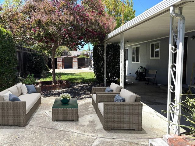 19618 Richwood Drive, Cupertino, CA 95014