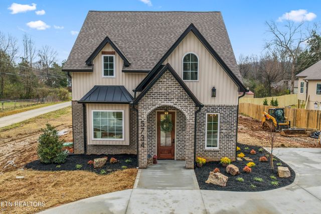 5734 Ball Rd, Knoxville, TN 37931