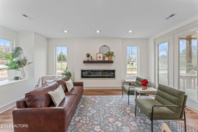 5734 Ball Rd, Knoxville, TN 37931