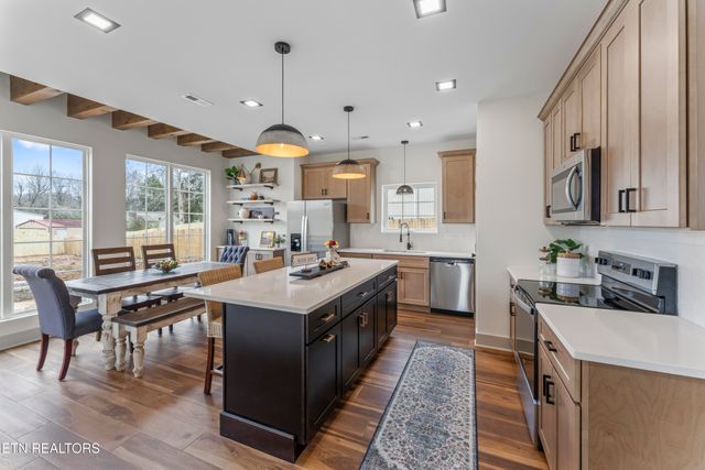 5734 Ball Rd, Knoxville, TN 37931