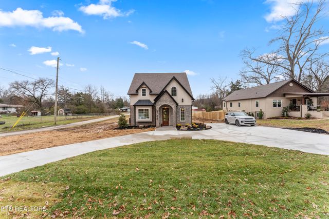 5734 Ball Rd, Knoxville, TN 37931