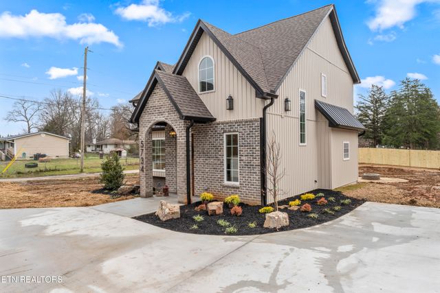 5734 Ball Rd, Knoxville, TN 37931