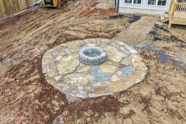 5734 Ball Rd, Knoxville, TN 37931