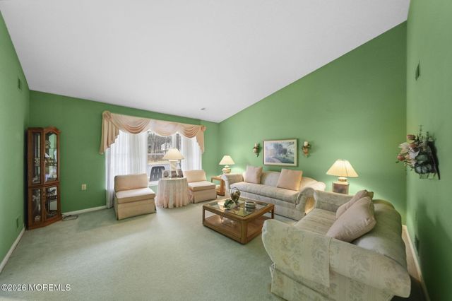 2315 Kira Court, Toms River, NJ 08755