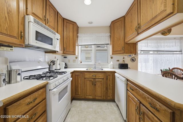 2315 Kira Court, Toms River, NJ 08755