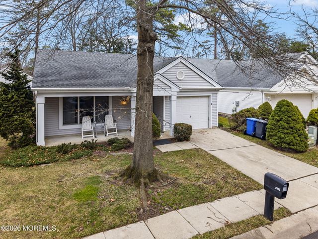 2315 Kira Court, Toms River, NJ 08755