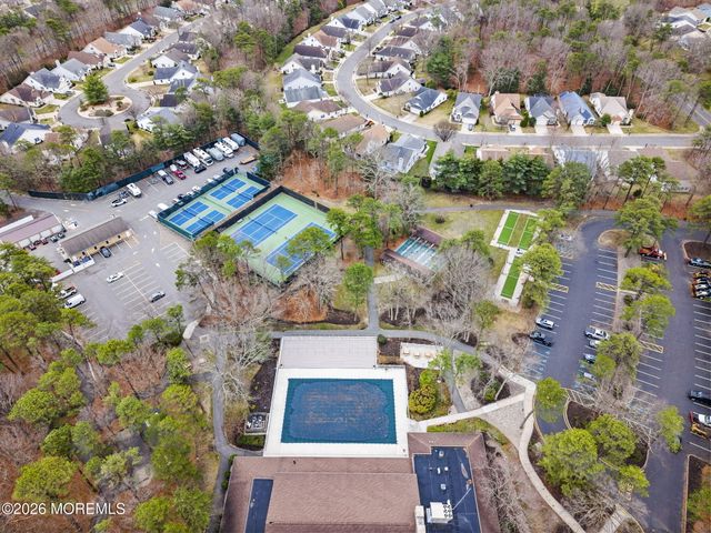 2315 Kira Court, Toms River, NJ 08755