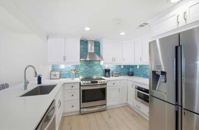 33 S GULF BOULEVARD A, Placida, FL 33946