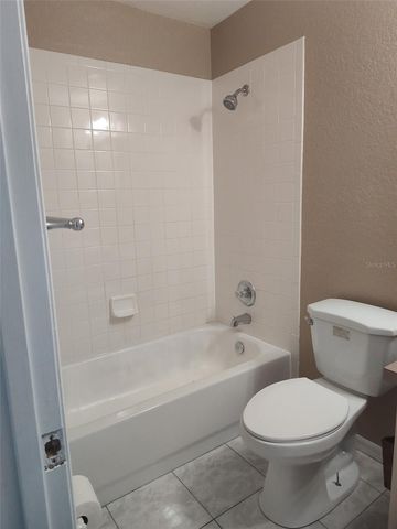 406 FOX LAKE DRIVE, Lakeland, FL 33809