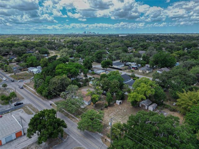 6208 N 50TH STREET, Tampa, FL 33610
