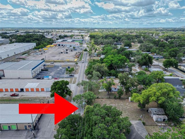 6208 N 50TH STREET, Tampa, FL 33610