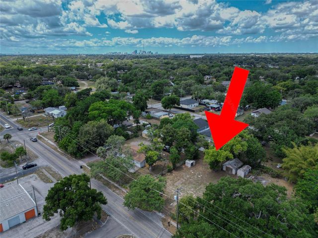 6208 N 50TH STREET, Tampa, FL 33610