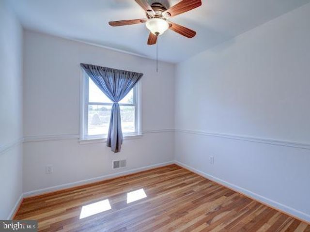 5705 BUCKINGHAM PALACE CT, Alexandria, VA 22315