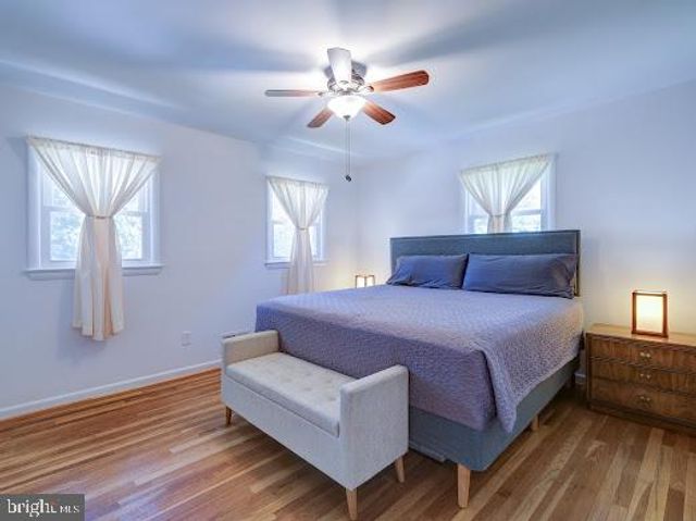5705 BUCKINGHAM PALACE CT, Alexandria, VA 22315