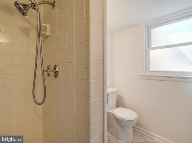 5705 BUCKINGHAM PALACE CT, Alexandria, VA 22315