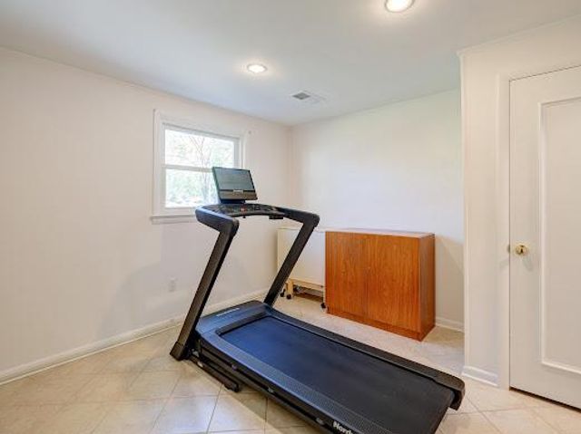 5705 BUCKINGHAM PALACE CT, Alexandria, VA 22315