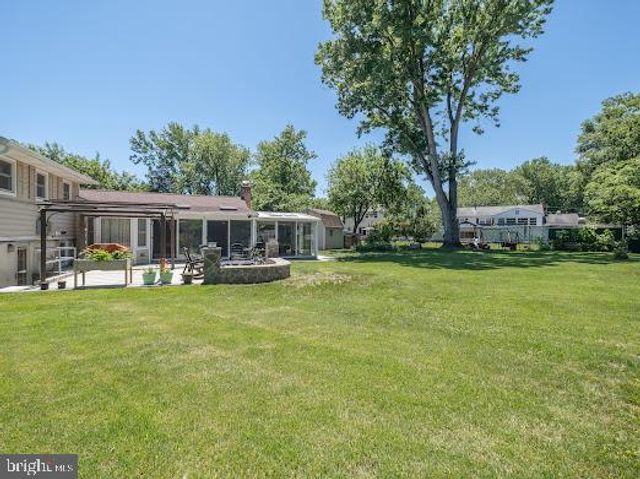 5705 BUCKINGHAM PALACE CT, Alexandria, VA 22315