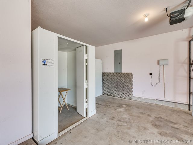 9808 E 84th Street North, Owasso, OK 74055