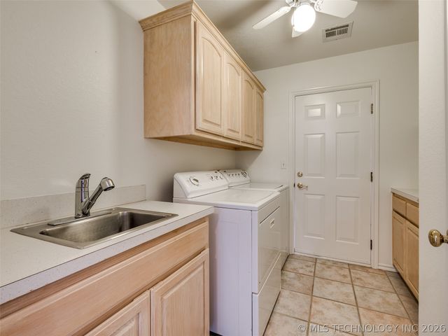 9808 E 84th Street North, Owasso, OK 74055