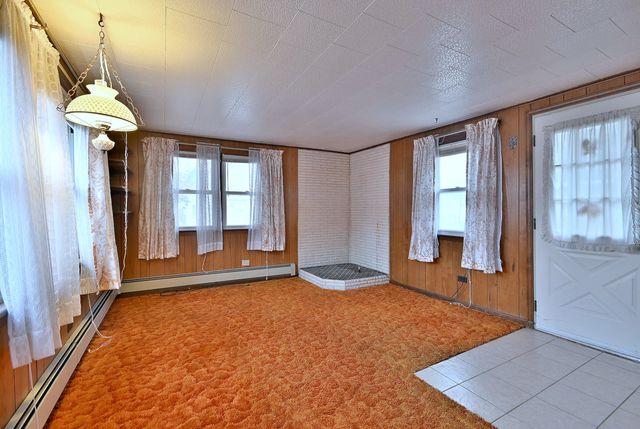 8916 Cherry Avenue, River Grove, IL 60171