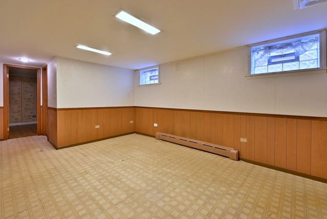 8916 Cherry Avenue, River Grove, IL 60171