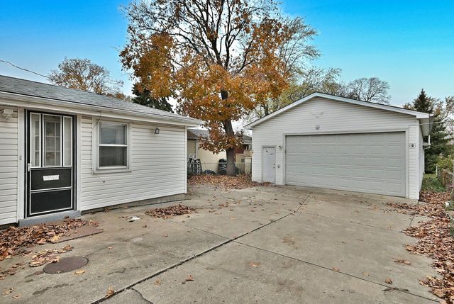 8916 Cherry Avenue, River Grove, IL 60171