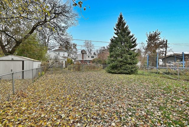 8916 Cherry Avenue, River Grove, IL 60171