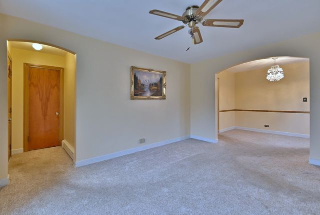 8916 Cherry Avenue, River Grove, IL 60171