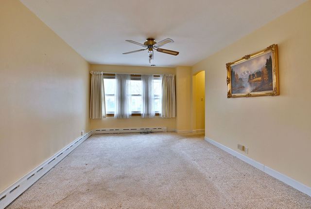 8916 Cherry Avenue, River Grove, IL 60171