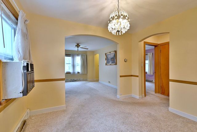 8916 Cherry Avenue, River Grove, IL 60171