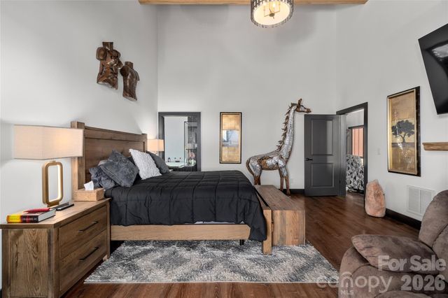 41 Ben Lippen School Road, Asheville, NC 28806