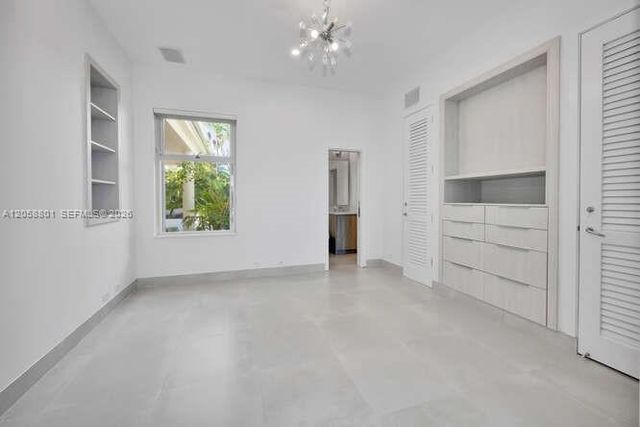 621 N Mashta Drive, Key Biscayne, FL 33149