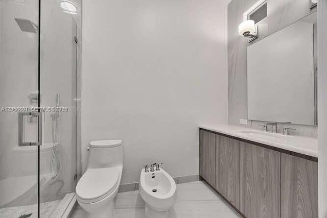 621 N Mashta Drive, Key Biscayne, FL 33149