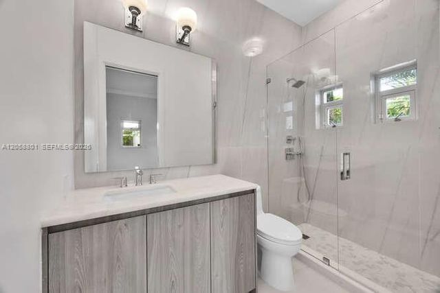 621 N Mashta Drive, Key Biscayne, FL 33149